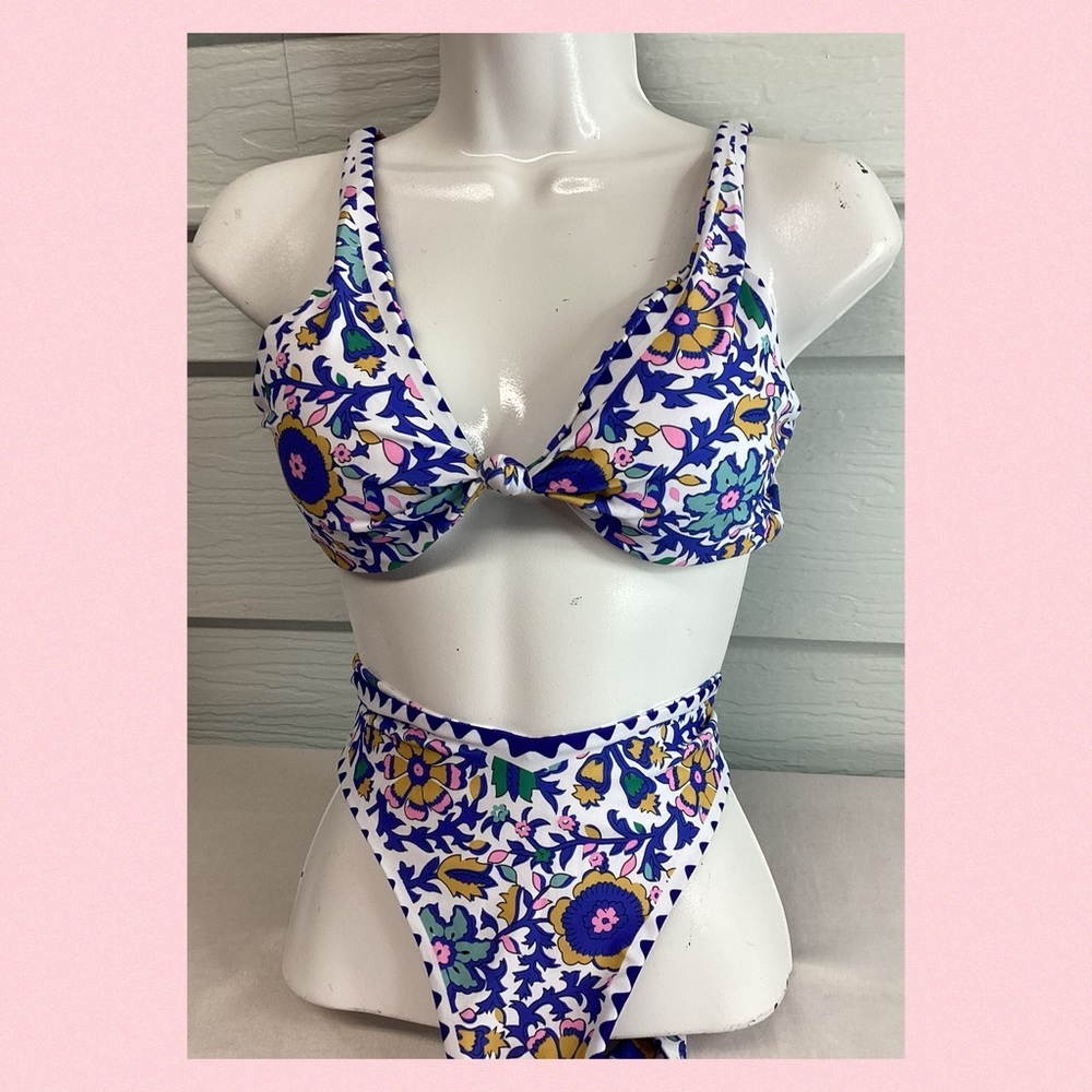 Multicolored two-piece bikini. 7 - Picture 1 of 5